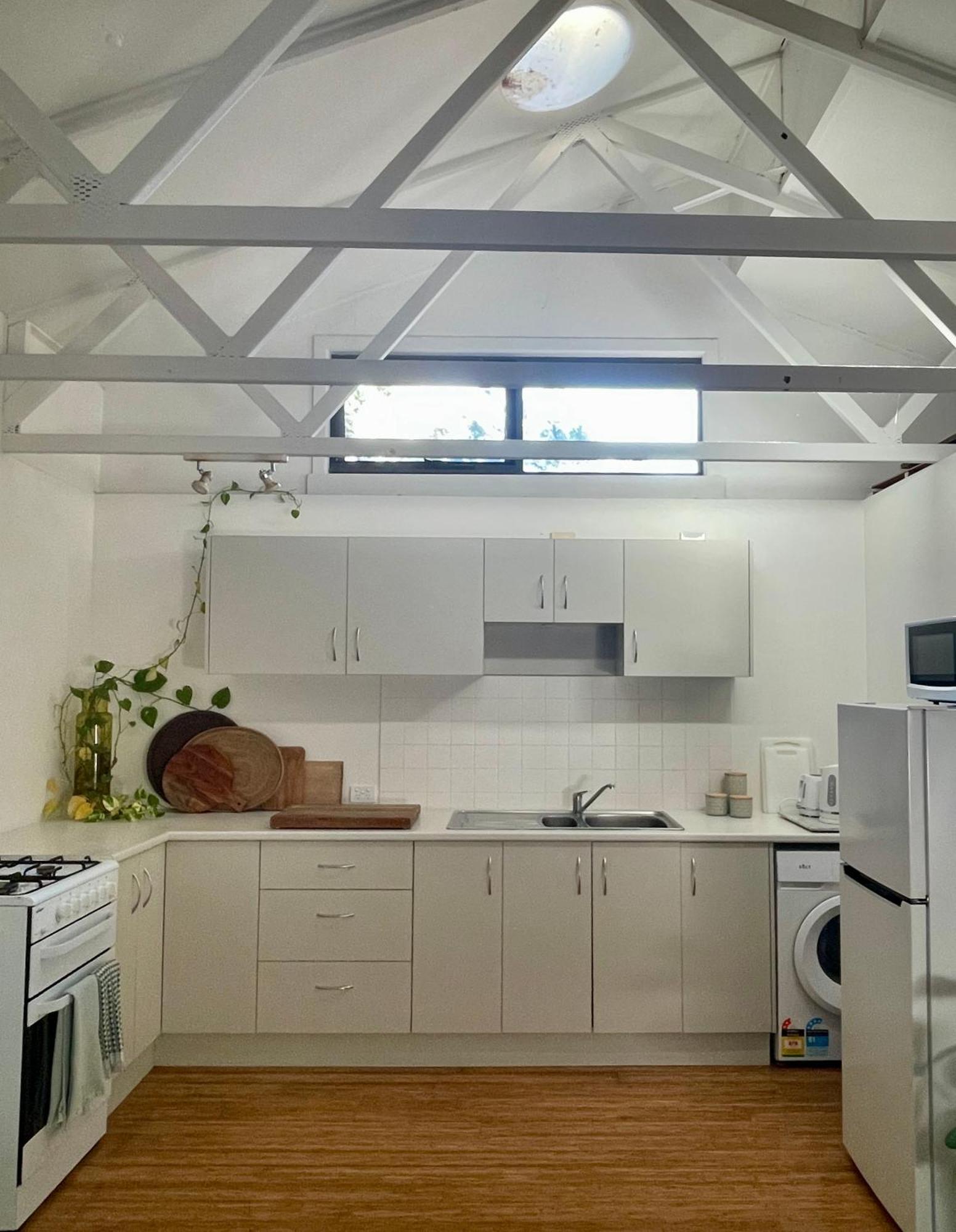 Lilli Pilli Guesthouse Byron Bay Exterior photo